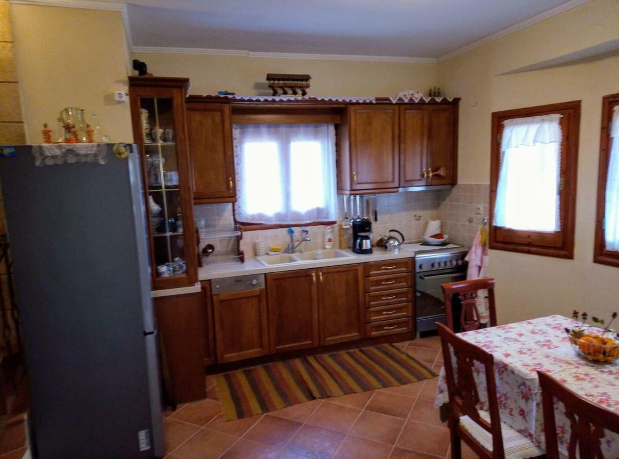 Villa Silvia Ágios Matthaíos Exterior foto